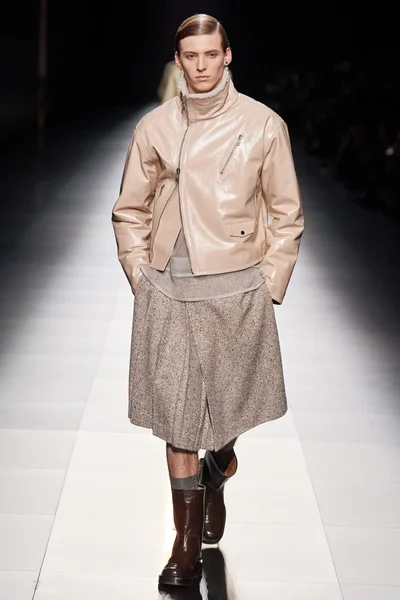 Look 20